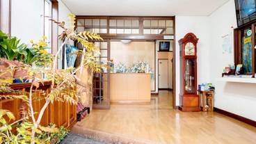 内部エントランス / 2