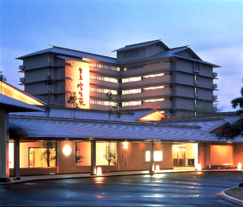 おまけ：宿泊者は 「賢島宝生苑」の温泉を優待価格で利用できます！1302575