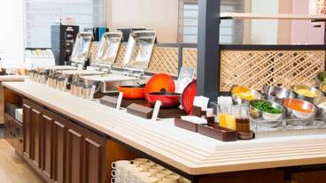 食事・飲み物 / 12