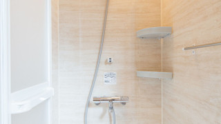 プライベート 個室4人部屋 シャワーブース付き 禁煙