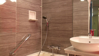 スタンダード ルーム クイーンベッド 1 台 禁煙