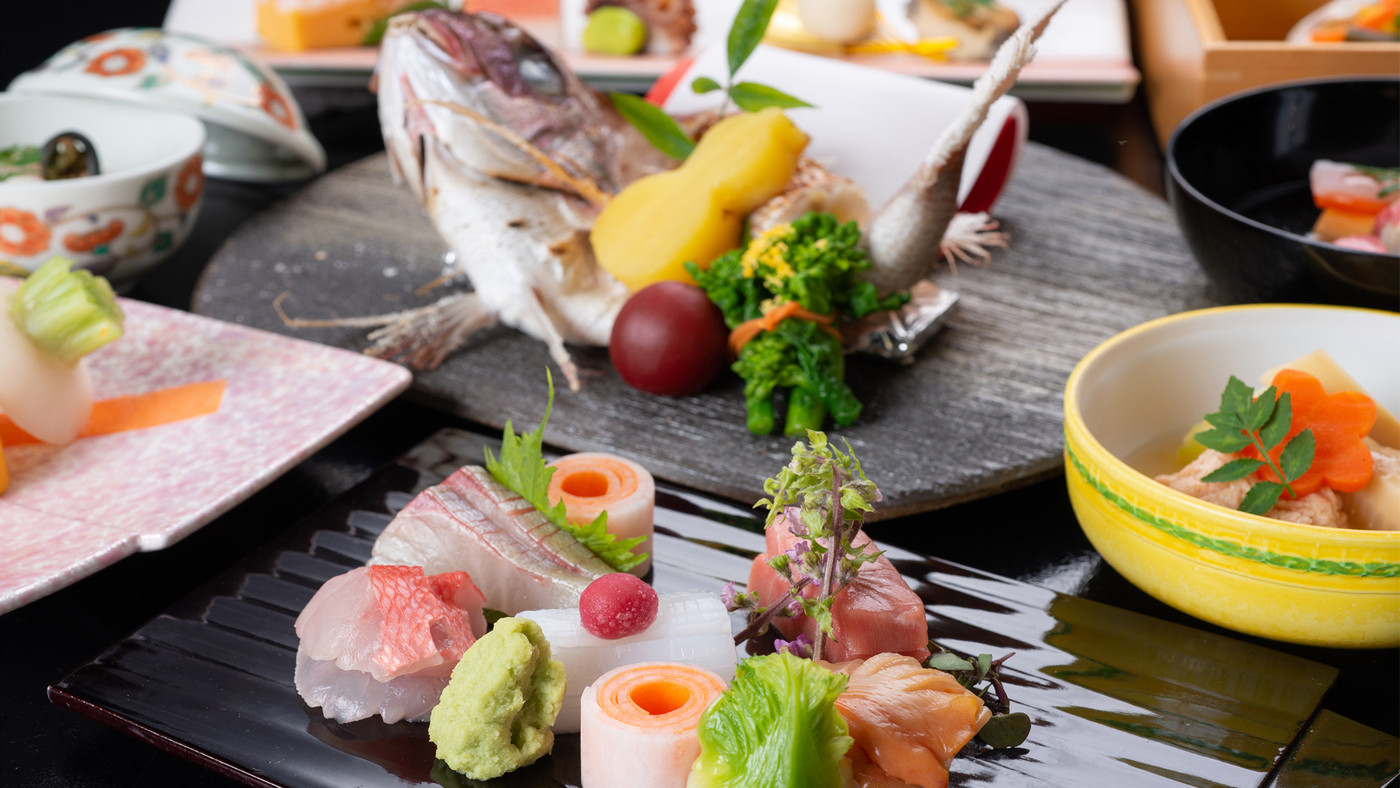 お部屋食も◎ 庭園付きの特別室でプチ贅沢4052087