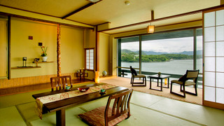 【日本海一望】天望客室 [最上階]-天望-和室10畳 [和室] [禁煙] [海が見える]