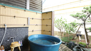 坪庭露天風呂付特別室