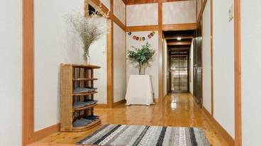 内部エントランス / 2