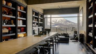 客室内のダイニングエリア / 33