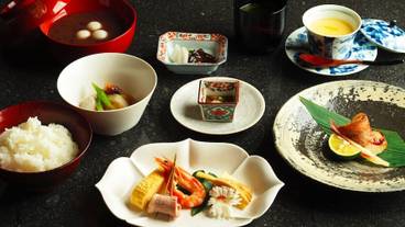 食事・飲み物 / 8