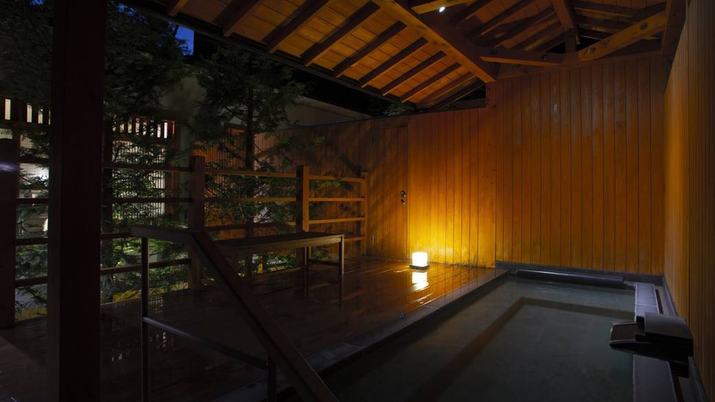 2種類の温泉で
心身共に癒される / 1