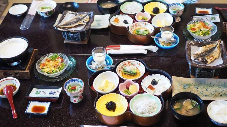 食事はお部屋で堪能しました