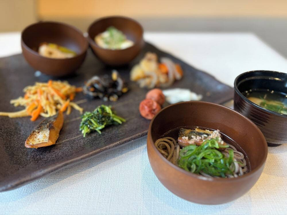 朝食