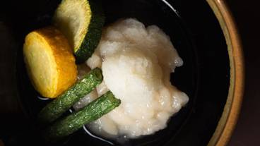 食事・飲み物 / 4