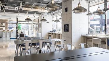 朝食スペース / 6