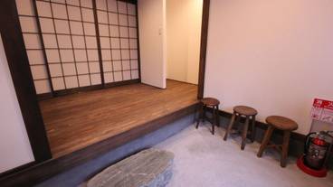 内部エントランス / 2