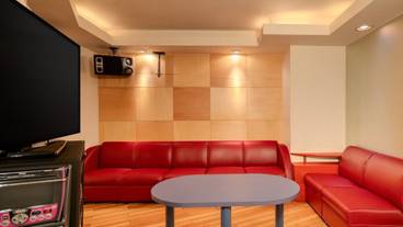 カラオケ ルーム / 2