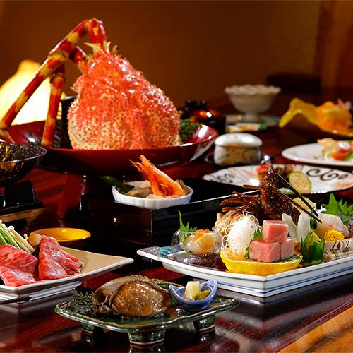 ハレの宴は高足ガニ
伊豆のご馳走でお祝い / 2