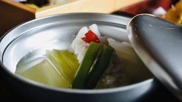 食事・飲み物 / 23