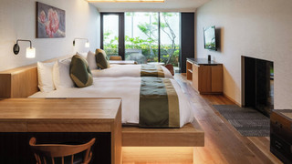 プレミアム ルーム ダブルベッド 2 台 (Garden)