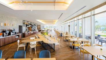 朝食スペース / 9