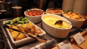 朝食ビュッフェ / 7