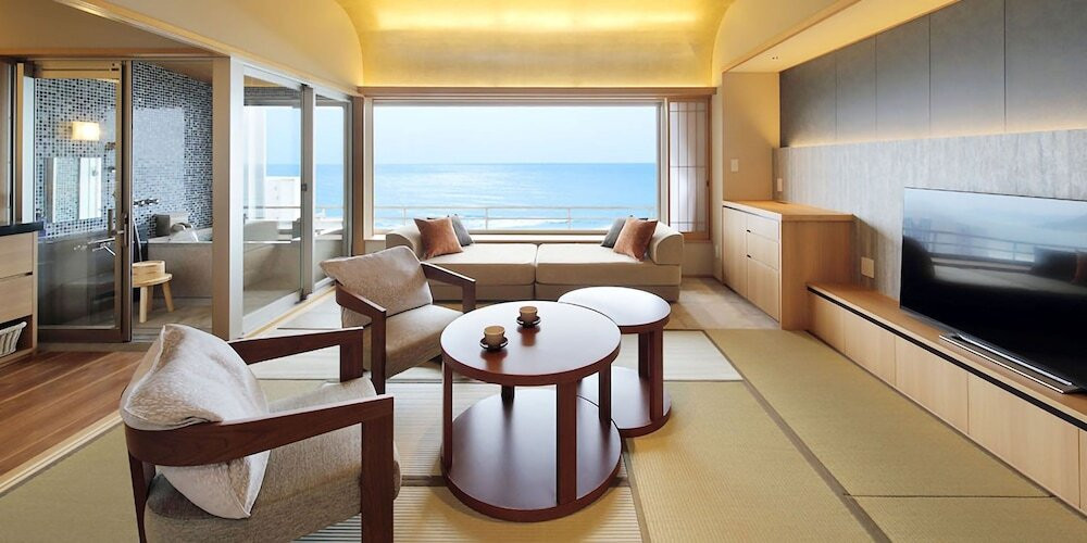 インフィニティ温泉プールが魅力3982856