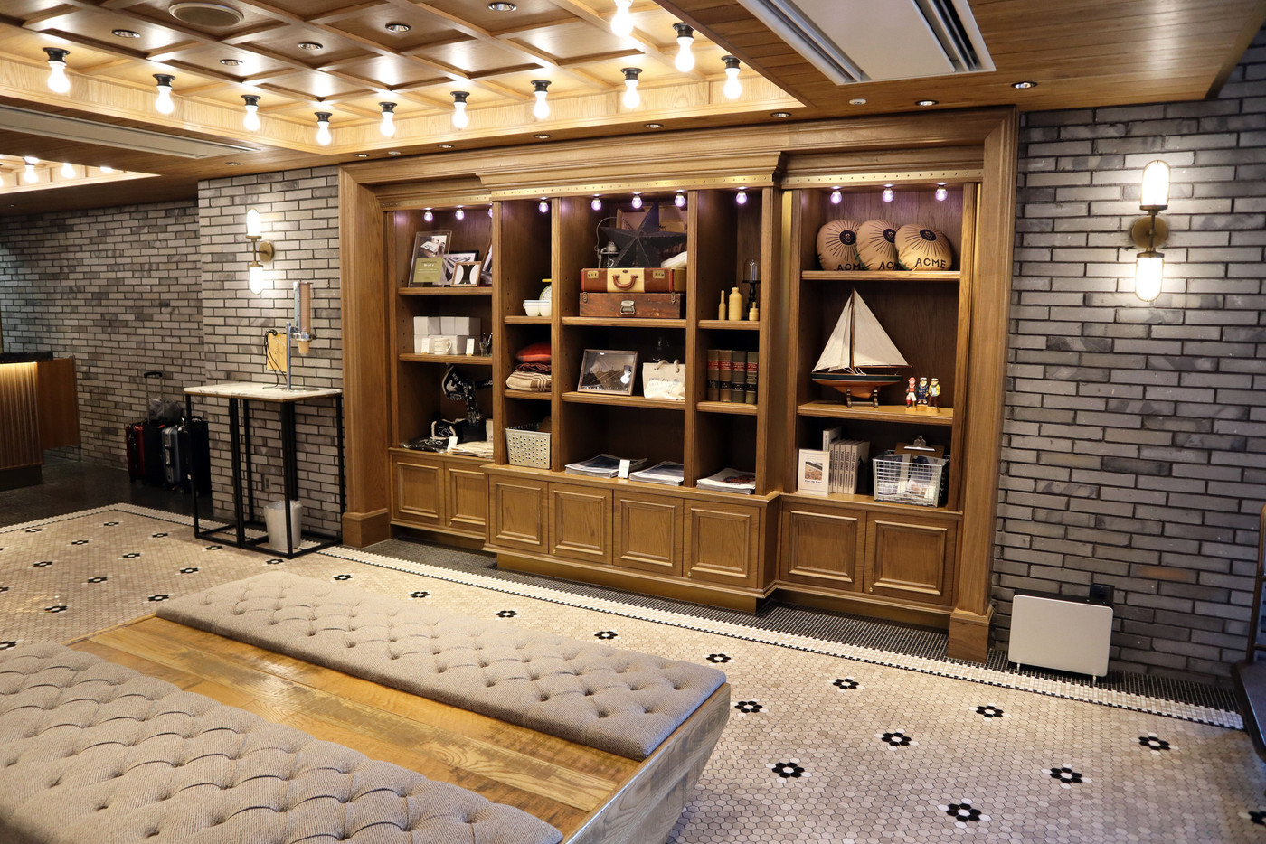 雰囲気の良いロビーは嬉しいことが色々♪2009359