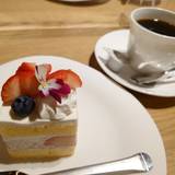SARAS CAFE ＆ BRASSERIE（サラスカフェアンドブラッスリー）