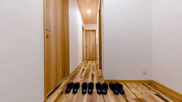 内部エントランス / 2