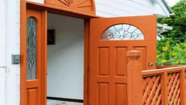 施設の入り口 / 3