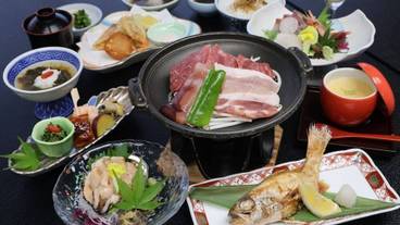 食事・飲み物 / 8