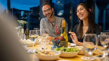 客室内のダイニングエリア / 13