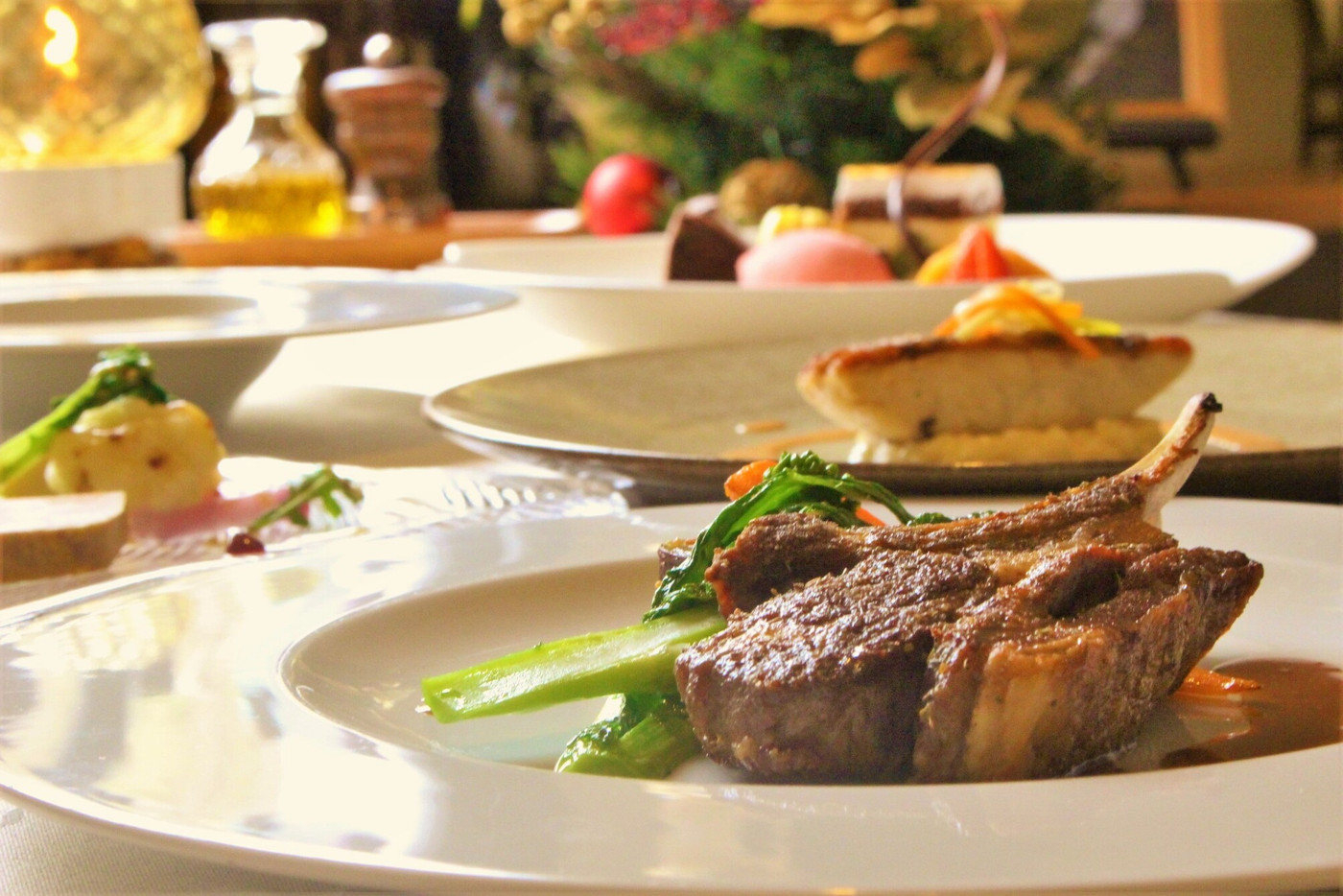 ハンモックでうとうと、温泉でほっこり。異国情緒たっぷりの大人宿3414297