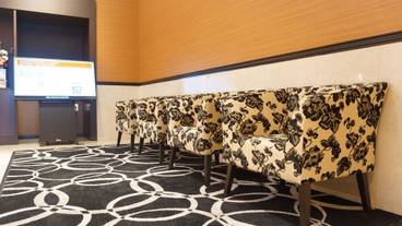 ロビー応接スペース / 5