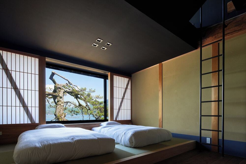 本館 2階 デラックスツイン