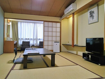 3．広々和室で開放的になれる「熱海温泉ホテル 夢いろは」4084120