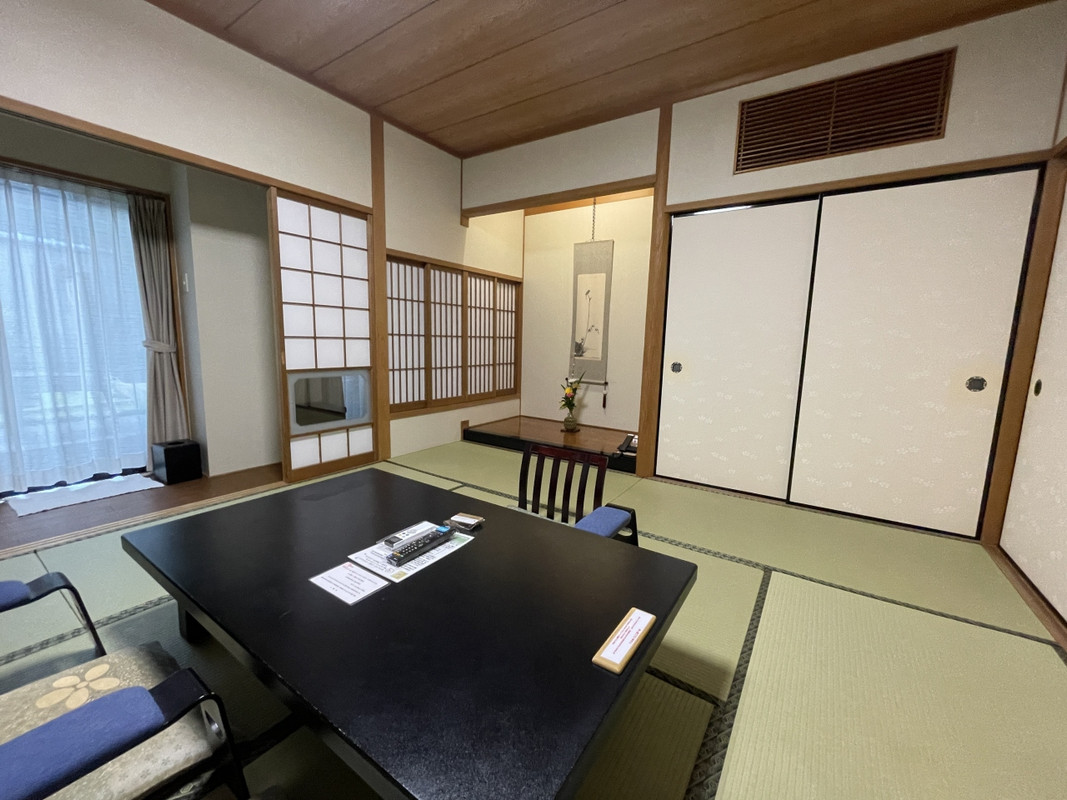 露天風呂付客室　山灯