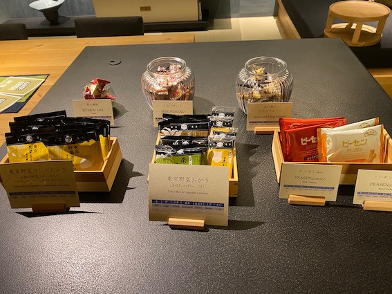 お茶の間ラウンジのスナック