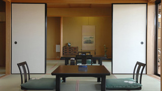 和室12.5畳 月見台テラス [源泉かけ流し露天風呂]