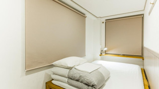 ベーシック ダブルルーム ダブルベッド 1 台 禁煙 共用バスルーム