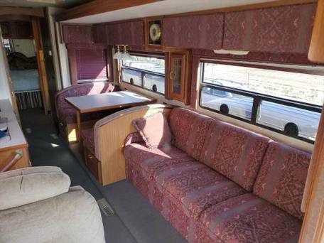 大阪北港マリーナHULL / 4