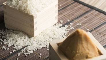 食事・飲み物 / 3