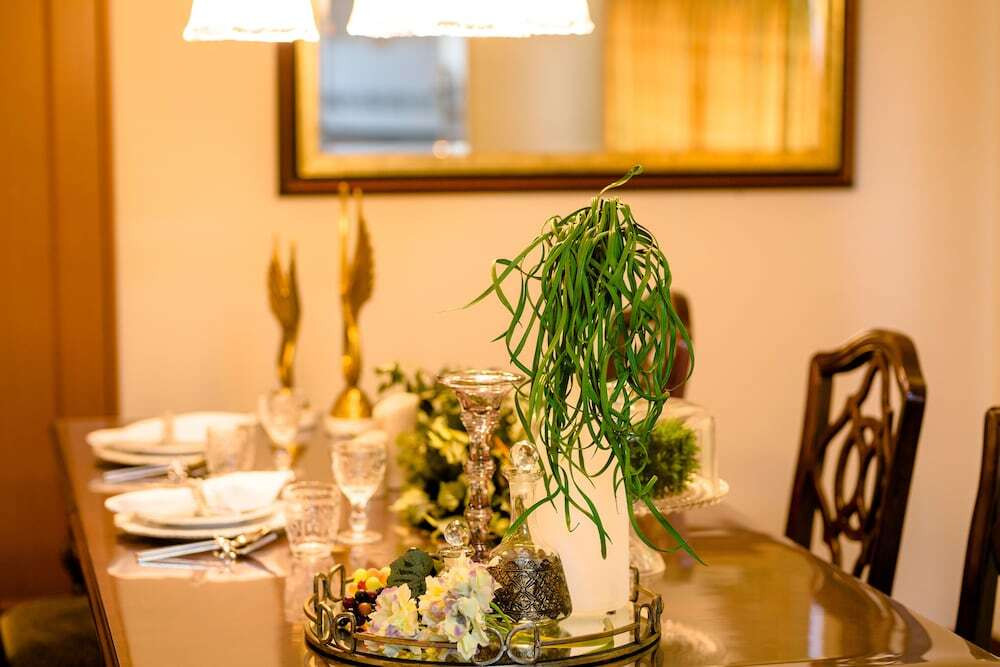 客室内のダイニングエリア