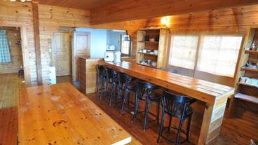 客室内のダイニングエリア / 23