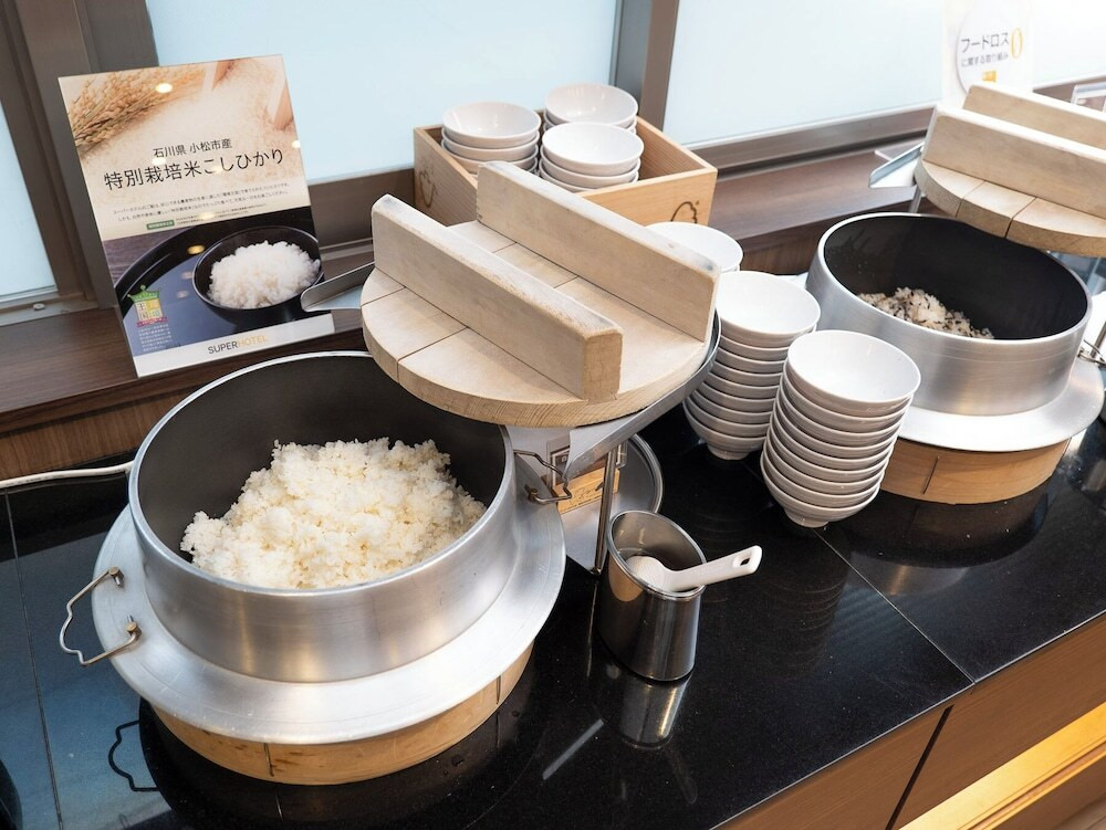 朝食ビュッフェ