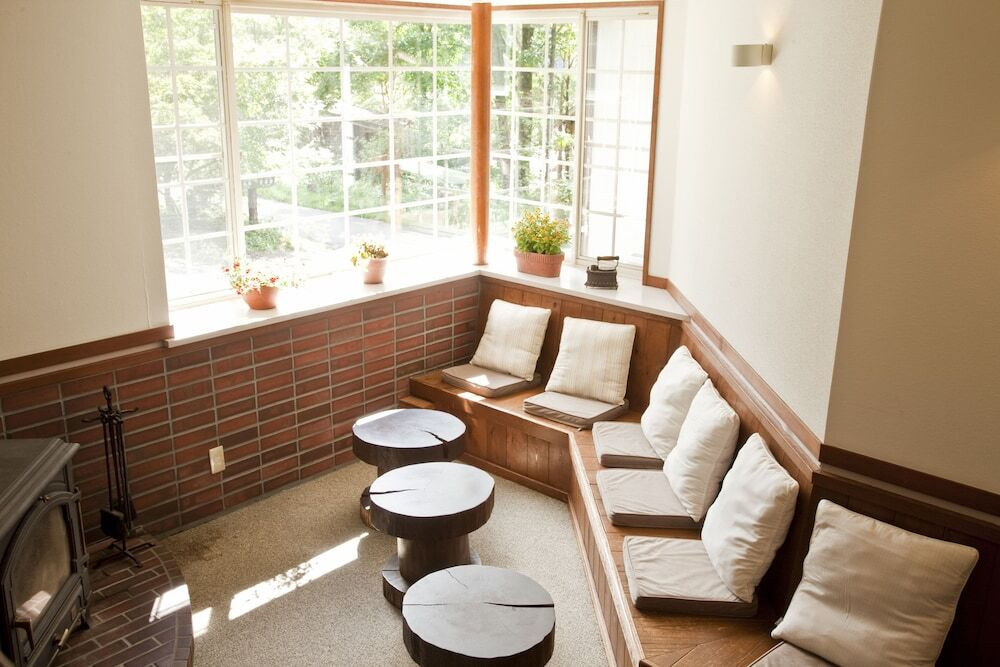 ロビー応接スペース