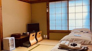 和室 ツインルーム 共用バスルーム 禁煙