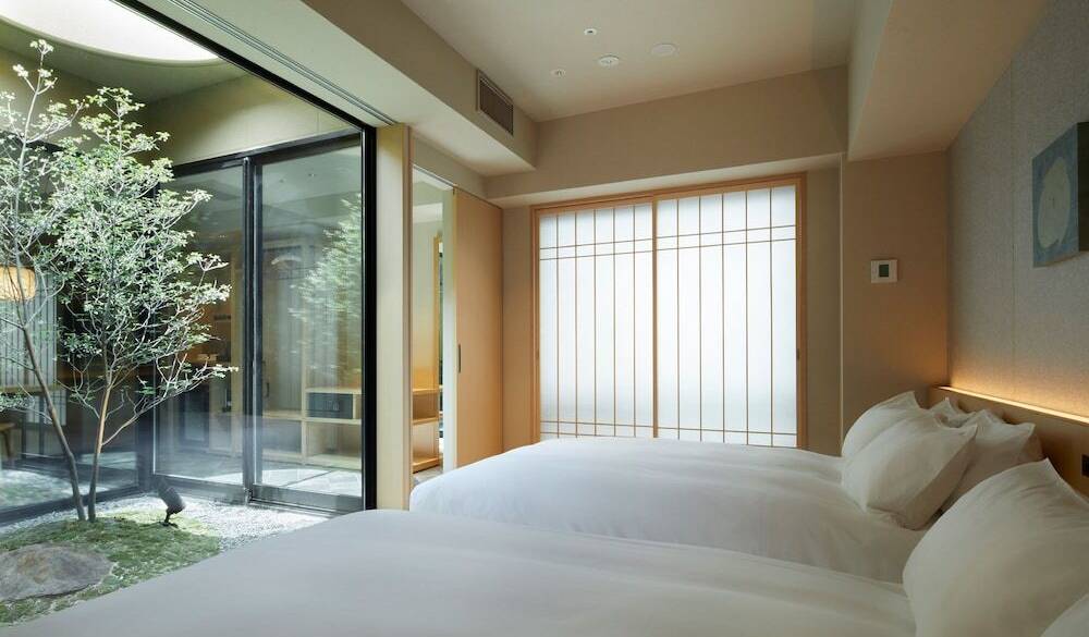 プレミアスイート① / 1