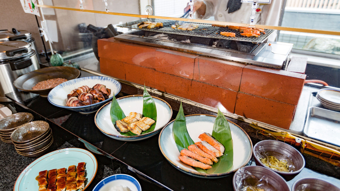 6. 炭火焼きが評判！朝ごはんがおいしい「ホテルリソル函館」4088194