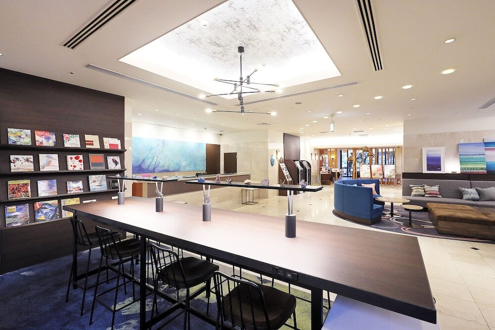 ロビーのライブラリスペース