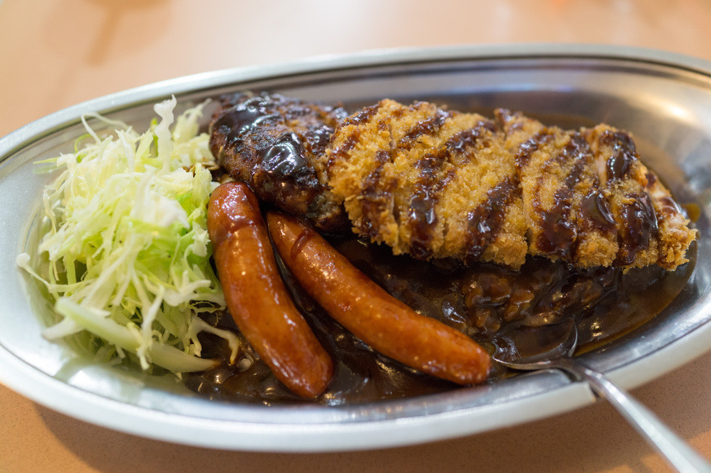 歴史ある人気の洋食店「キッチンユキ」1016657