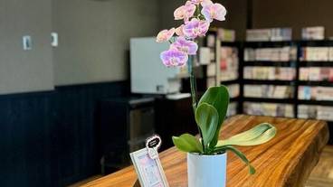 ロビーラウンジ / 8